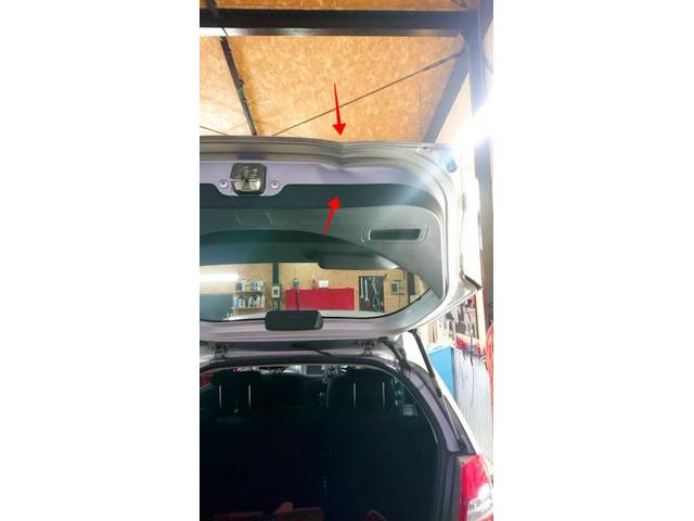 【ホンダ　フィット】【バッグドア、バンパーに凹み　鈑金塗装修理】