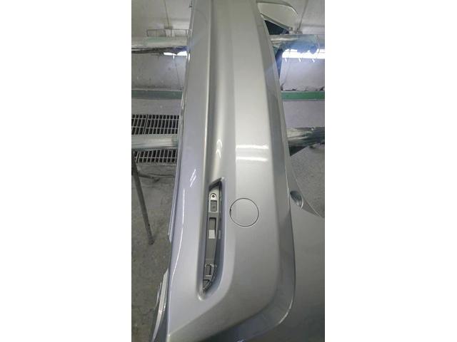 【ホンダ　フィット】【バッグドア、バンパーに凹み　鈑金塗装修理】