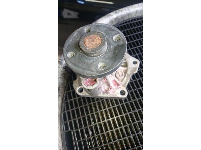 【トヨタ　エスティマ】【車検・整備　冷却水漏れ修理】