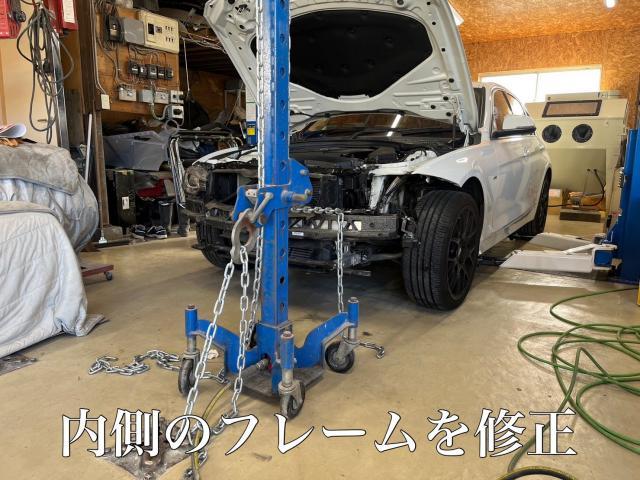 【BMW 320i】【衝突事故によるフロント損傷　車両保険　部品交換、鈑金・塗装修理】