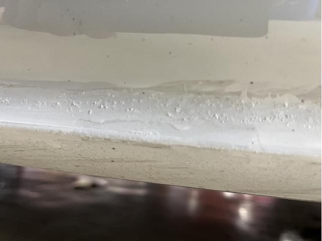 【ポルシェ　ケイマン】【サイドスポイラーのキズ　塗装修理】