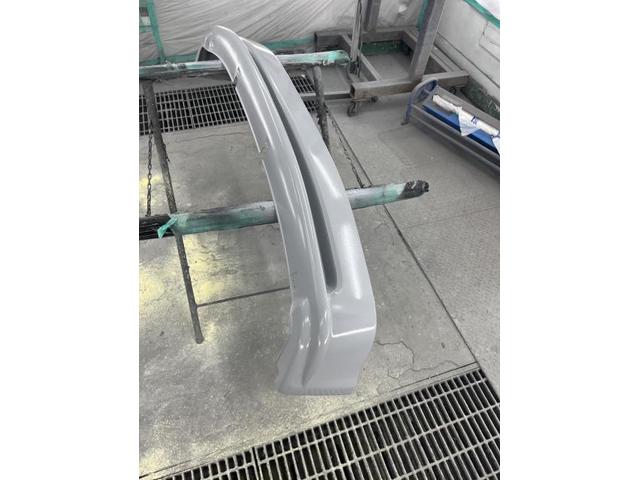 【ホンダ　ステップワゴン】【フロントスポイラーのキズ修理　塗装】