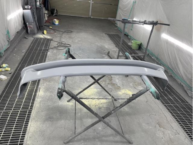 【ホンダ　ステップワゴン】【フロントスポイラーのキズ修理　塗装】