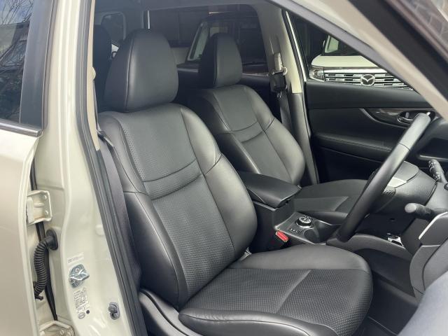 日産　エクストレイル　出張買取  立川市のお客様　エクストレイル販売　ハリアー下取り