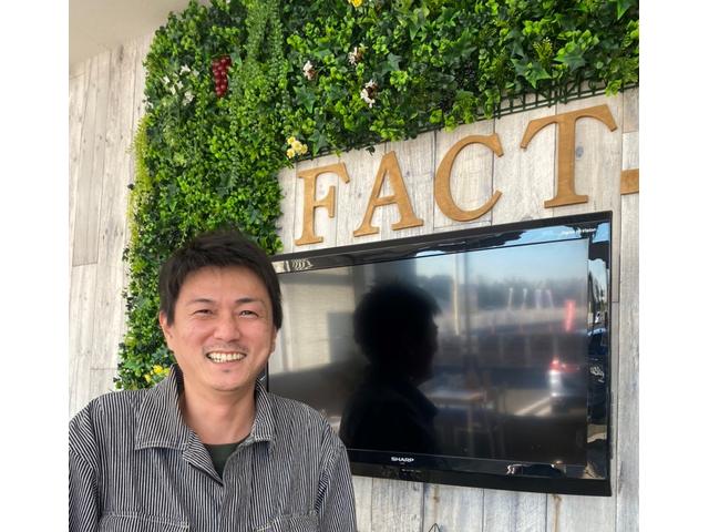 スタッフ紹介1