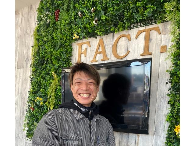 スタッフ紹介2