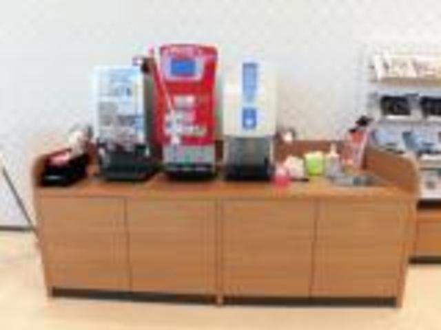 ネッツトヨタ千葉株式会社 千葉ニュータウン店(4枚目)