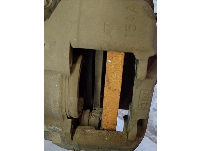 ハイゼット　フロントブレーキパット交換
