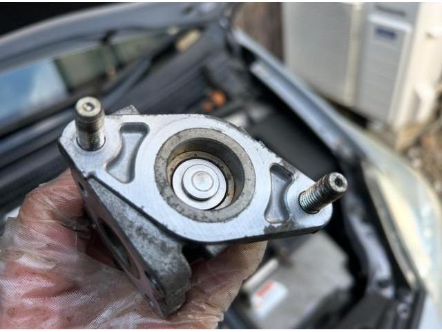 ZVW30  プリウス　アイドリング時ガタガタ音　スピード出ない　エンジンガラガラ音　EGRバルブ洗浄　代車無料　レッカー　レンタカー　埼玉県　上尾市　さいたま市