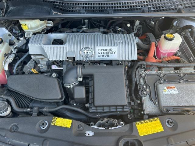 ZVW30  プリウス　アイドリング時ガタガタ音　スピード出ない　エンジンガラガラ音　EGRバルブ洗浄　代車無料　レッカー　レンタカー　埼玉県　上尾市　さいたま市