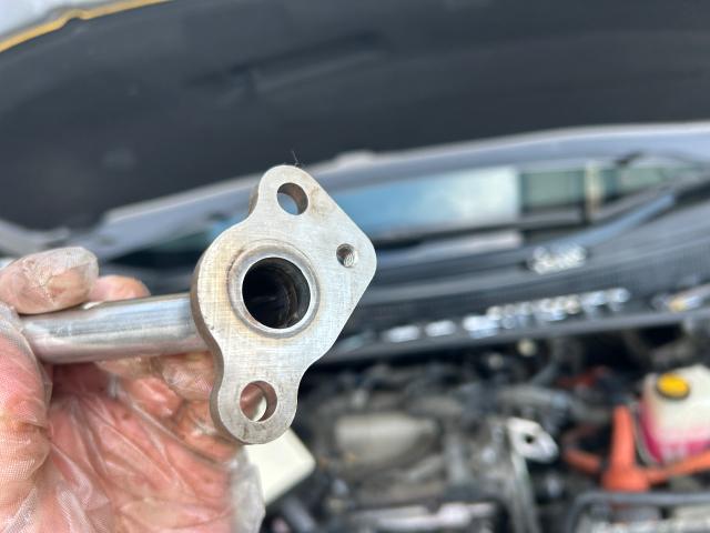 ZVW30  プリウス　アイドリング時ガタガタ音　スピード出ない　エンジンガラガラ音　EGRバルブ洗浄　代車無料　レッカー　レンタカー　埼玉県　上尾市　さいたま市