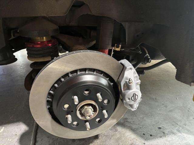 日産　エルグランド　ブレーキ流用