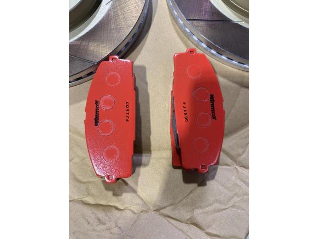 トヨタ　ハイエースワゴン　ブレーキパット交換　ローター交換　整備