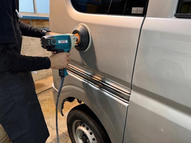 コーティングや外板修理承ります。