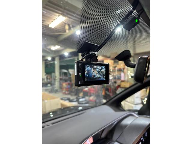 トヨタ　ヴォクシー　ドラレコ　コムテック製　前後2面カメラ　駐車監視システム　持ち込み　取付　大和市