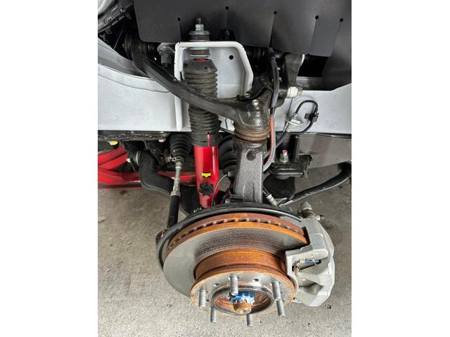 トヨタ　ハイエース　7型　新車　ショック　パワーブレ－ス　交換　取付　持ち込み取付　神奈川県　大和市