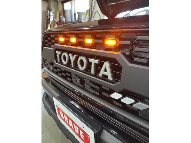 トヨタ RAV4 アドベンチャー仕様 タコマ風グリル交換 IPFグリル トヨタ RAV4 アドベンチャー仕様 タコマ風グリル交換 IPFグリル