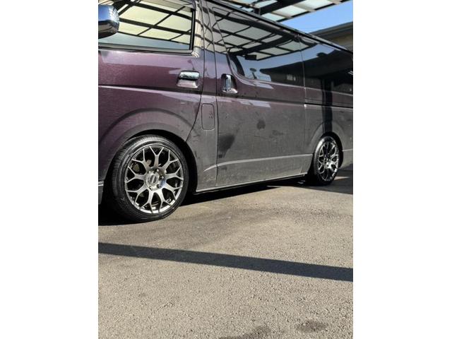 ハイエースワゴンのタイヤ交換を行いました｜アゼストオート株式会社