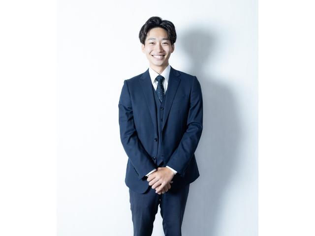 スタッフ紹介1