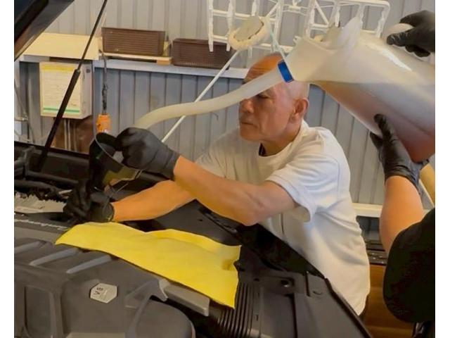 ランボルギーニ ウルス オイル交換