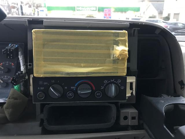 アメ車　95～99年　ＣＫ　タホ　サバーバン　７インチワイド カーナビ取付　加工
カロッツェリアAVIC-RW902 東京　多摩エリア　町田　八王子　相模原