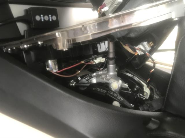 BMW650iクーペ　E64　ドライブレコーダー取り付け　ドラレコ取付　前カメラのみ