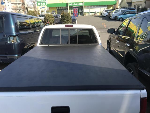 1995年シボレーS10ピックアップトラック　荷台ロールアップソフトトノカバー取り付け　アメ車　トノカバー取り付け