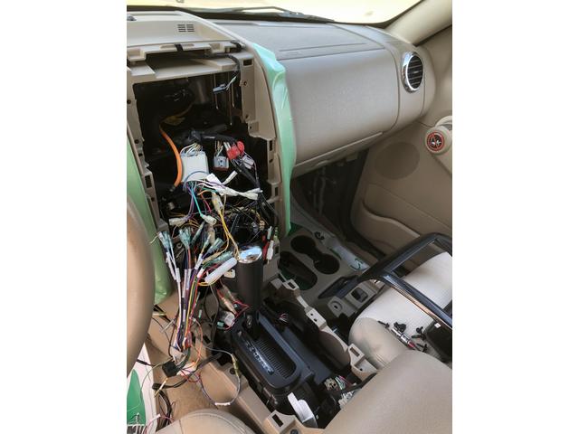 エクスプローラー ナビ、Bカメラ 取付