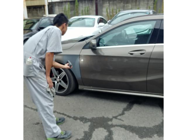 ベンツ板金修理塗装　ベンツAクラス板金修理　外車鈑金塗装安く直せる店　さいたま市岩槻区　川口　草加　越谷　鈑金塗装修理格安く直したい