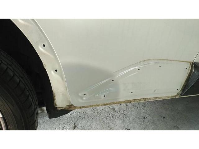 トヨタCHRドアへこみ傷修理板金zyx10ドアの傷修理安いさいたま市岩槻区越谷　草加　川口車のキズへこみ板金　自動車事故修理受け入れ可能