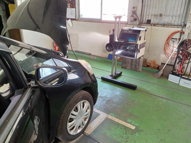 フィット車検　ホンダFIT１日車検安いさいたま市岩槻区(株)ユーパーク岩槻工場　代車無料貸出し　車検土日取れる　安い