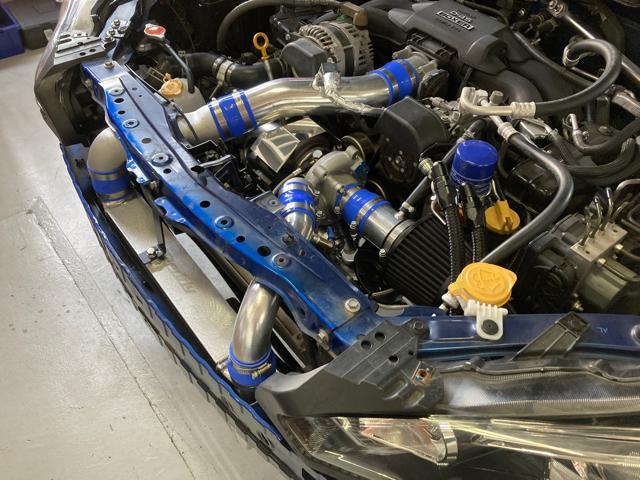 ズハル　BRZ
トラスト TURBO KIT取り付け