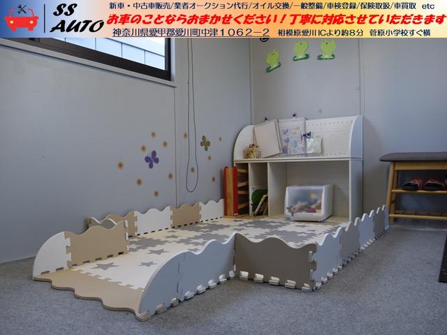 お子様連れでもゆっくりできるようなおもちゃを準備しており、目の届く範囲で遊んでいただけます。