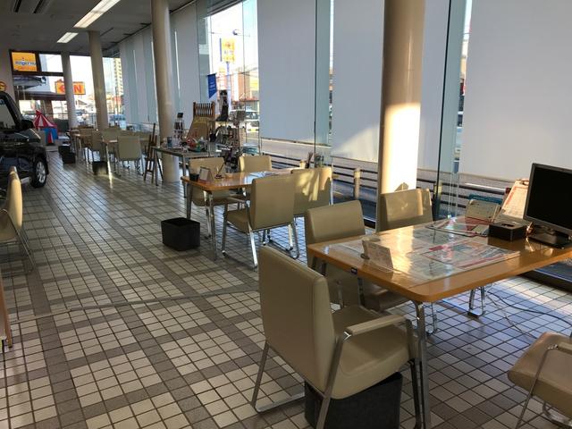 常にキレイな店舗を心がけ、気持ちよくご来店いただける店舗作りを行っております。