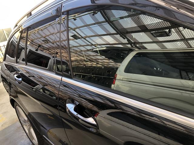 W204ベンツCワゴンアバンギャルド　メッキモールウロコ取り　練馬区
