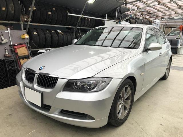 E90　BMW323i　ドライブレコーダー取付　コムテック前後タイプ　伊奈町
