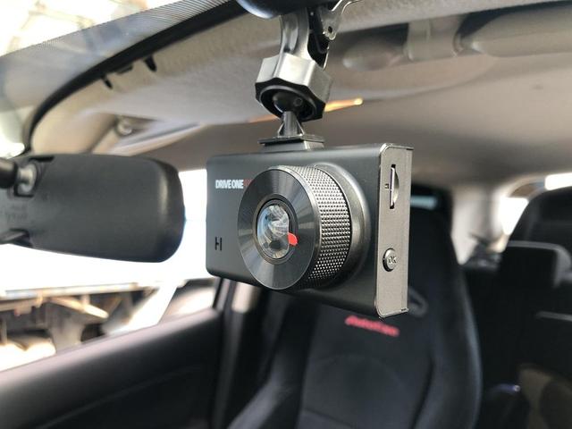 デミオ　ドライブレコーダー取付　ドライブワン４K　日野市