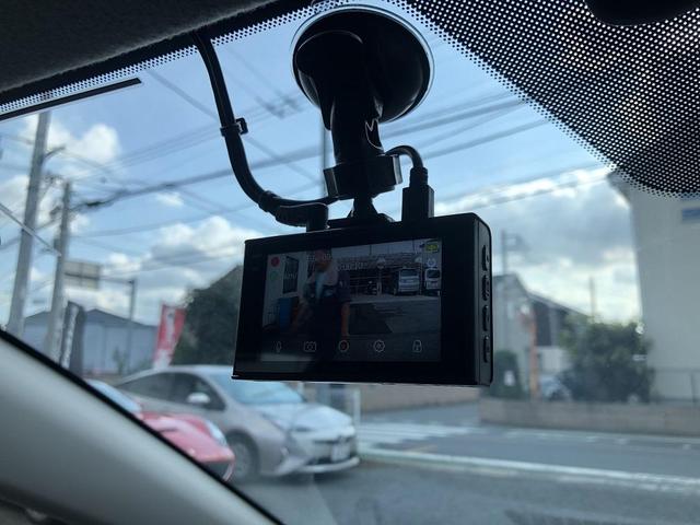 デミオ　ドライブレコーダー取付　ドライブワン４K　日野市