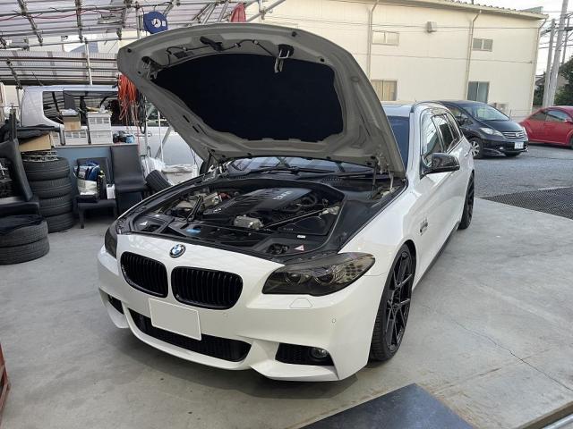 BMW5 エンジンがかからない　バッテリー上がり　ロードサービス　オルタネーター交換　MT25　蕨市