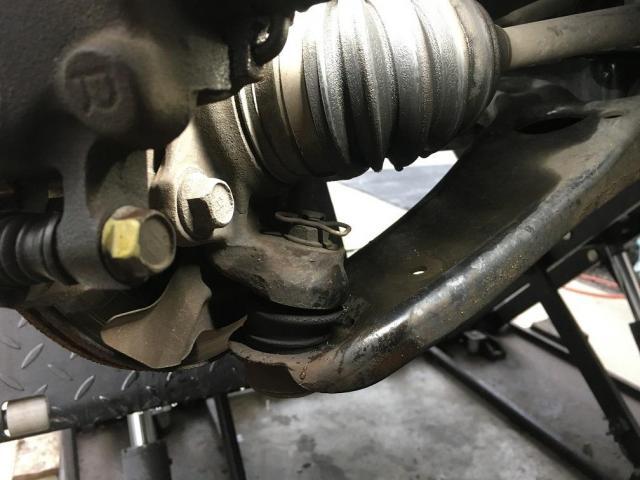 w221ベンツ エアサス交換 長野市