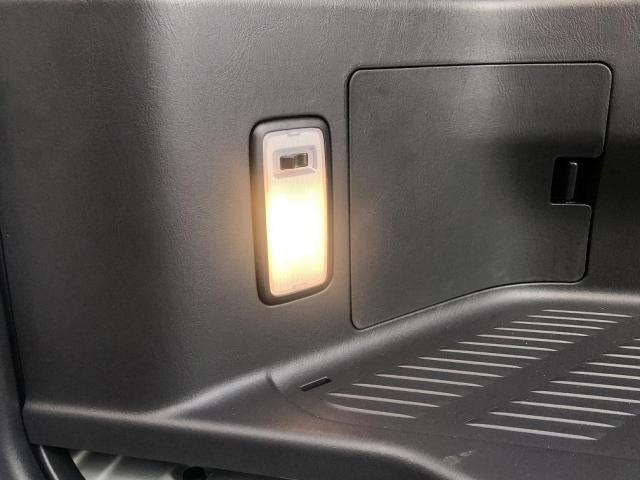 ハイエース　LEDライト　ルームライト交換　TRH200V　練馬区