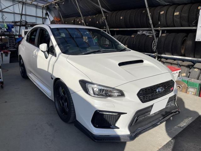 WRX　STI　リアウィング　取付　パーツ持ち込み　VAB　蓮田市