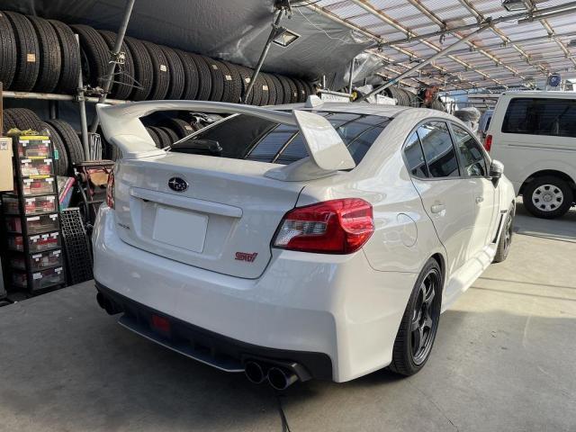 WRX　STI　リアウィング　取付　パーツ持ち込み　VAB　蓮田市