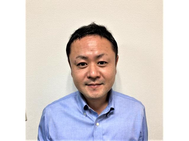 スタッフ紹介1