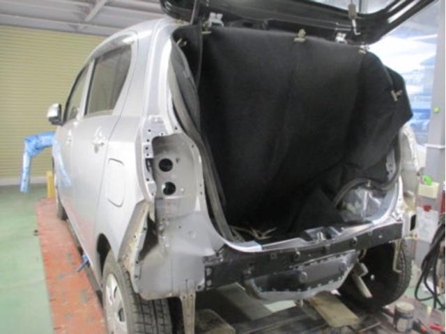 バンパー鈑金塗装修理・バックドア交換事例（ダイハツ・イース）