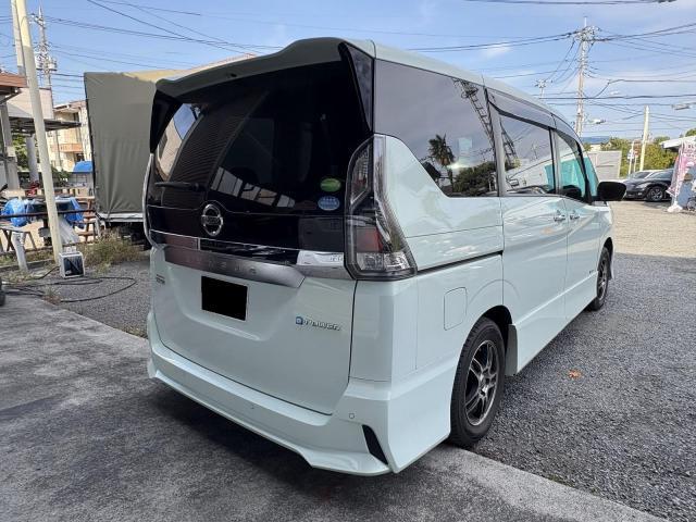 日日産　セレナ　ＨＦＣ27　外装キズ・へこみ修理　埼玉県　富士見市　保険修理も大歓迎　無料代車完備　格安　鈑金塗装修理　無料見積り