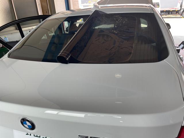 BMW 320d キドニーグリル交換　カーフィルム施工　持込パーツ取付　ikcルミクール　NS015 ダルスモーク　千葉県野田市