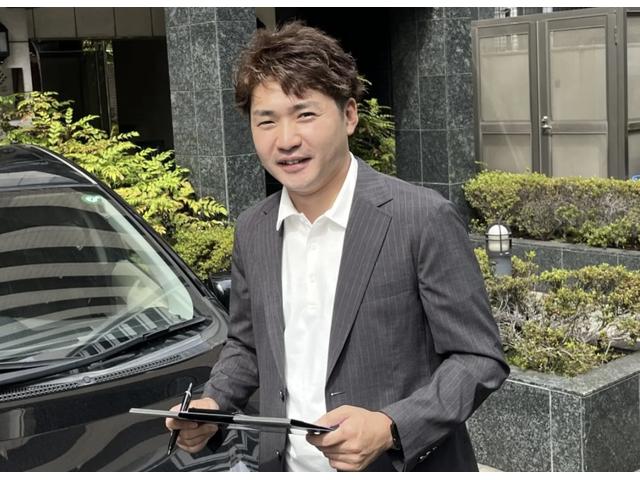スタッフ紹介1