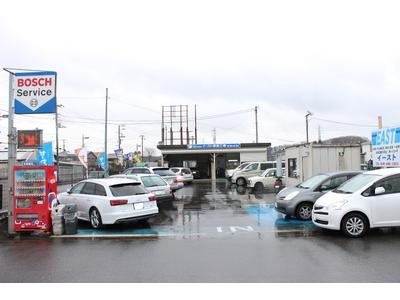 人気の中古車も展示しております！