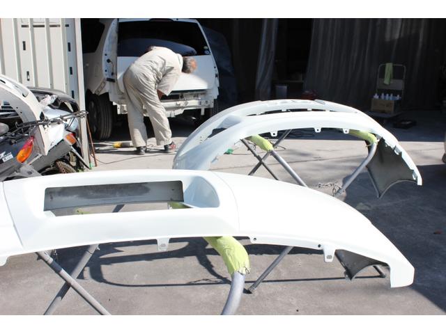 職人作業にて丁寧な作業を心がけています。